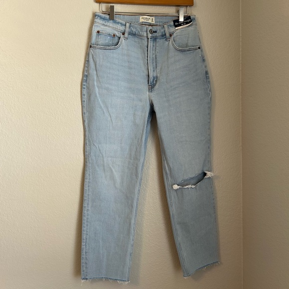 Abercrombie & Fitch Pants - NWT, Abercrombie & Fitch Curve Love The Ankle Straight Ultra High Rise Jeans, 30